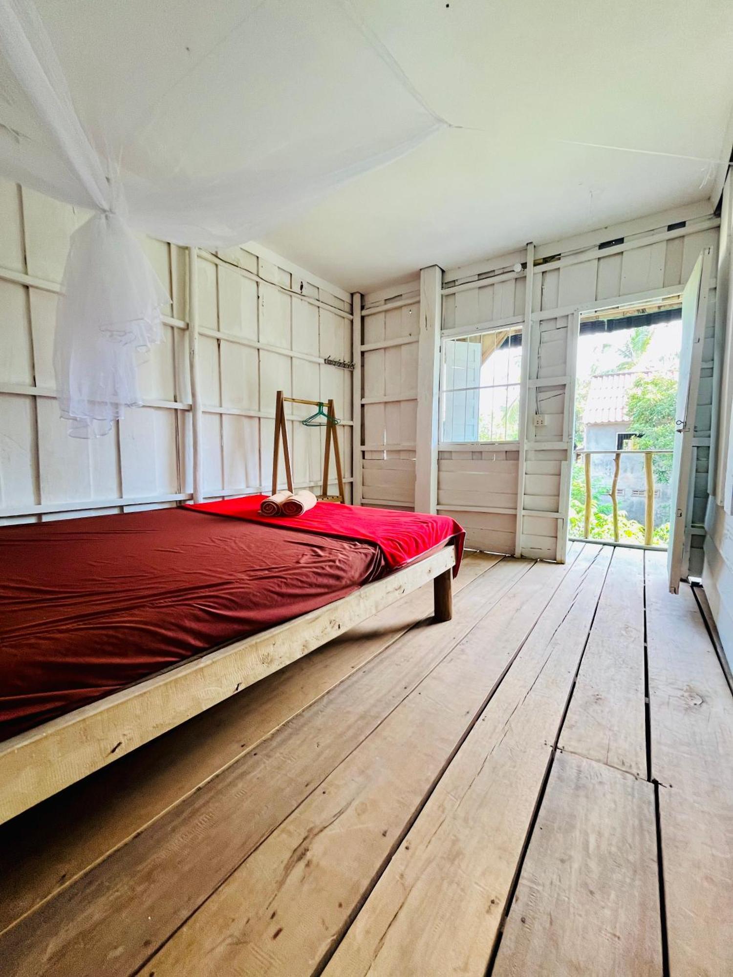 Happiness Guesthouse Ронгсанлем Экстерьер фото